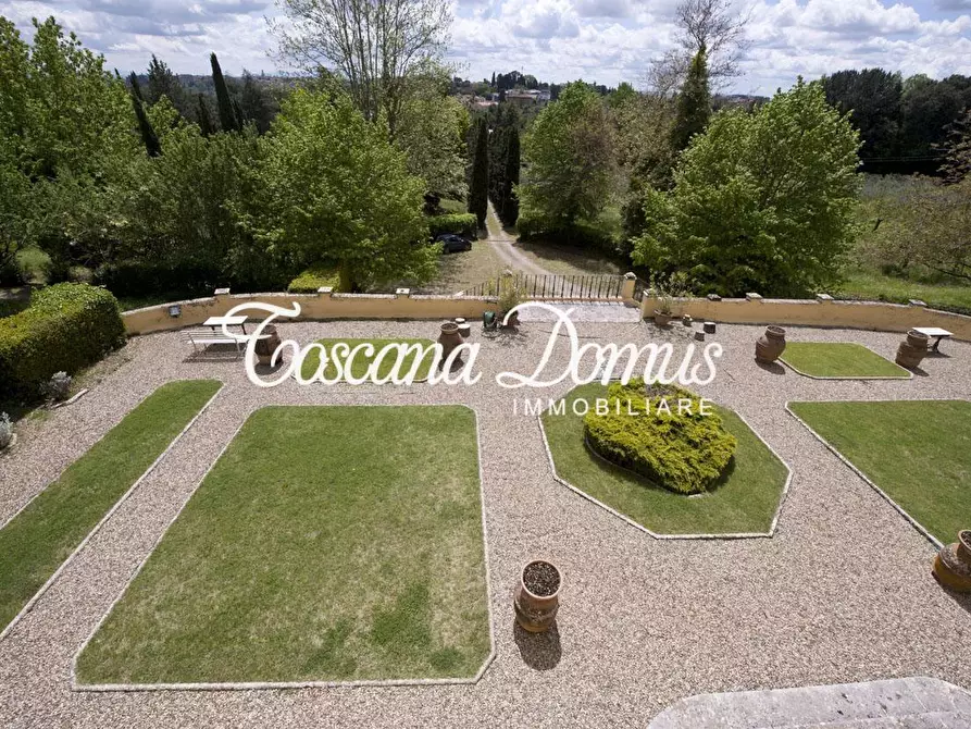 Immagine 29 di Villa in vendita  a Monteriggioni