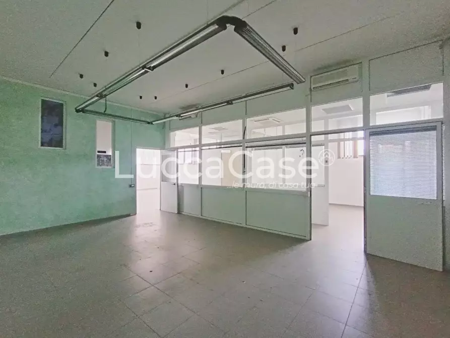 Immagine 2 di Laboratorio in affitto  a Pisa