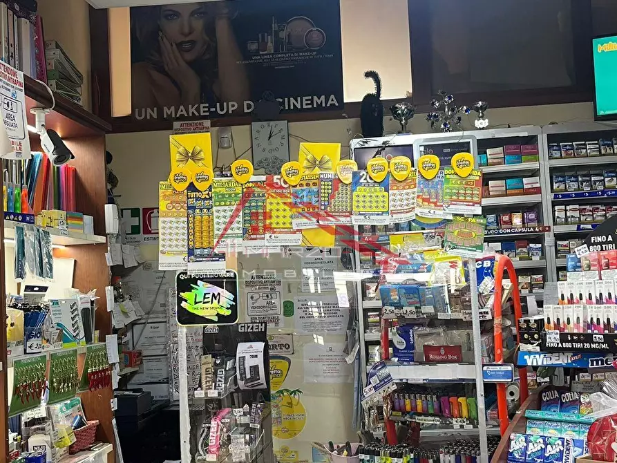 Immagine 7 di Attività commerciale in vendita  a Pisa