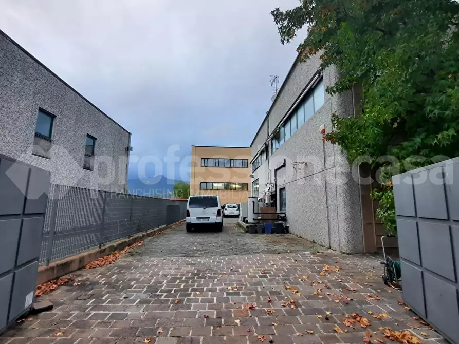 Immagine 3 di Appartamento in vendita  a Cascina