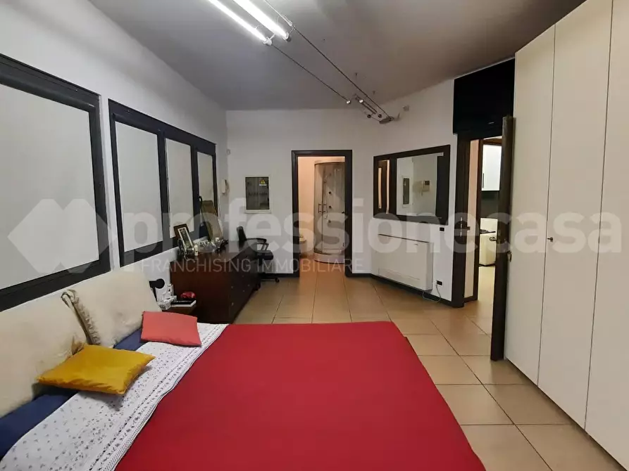 Immagine 16 di Appartamento in vendita  a Cascina