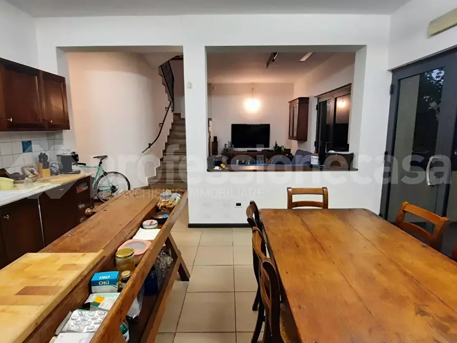 Immagine 7 di Appartamento in vendita  a Cascina