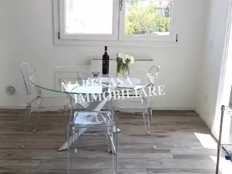 Immagine 8 di Appartamento in affitto  a Montignoso