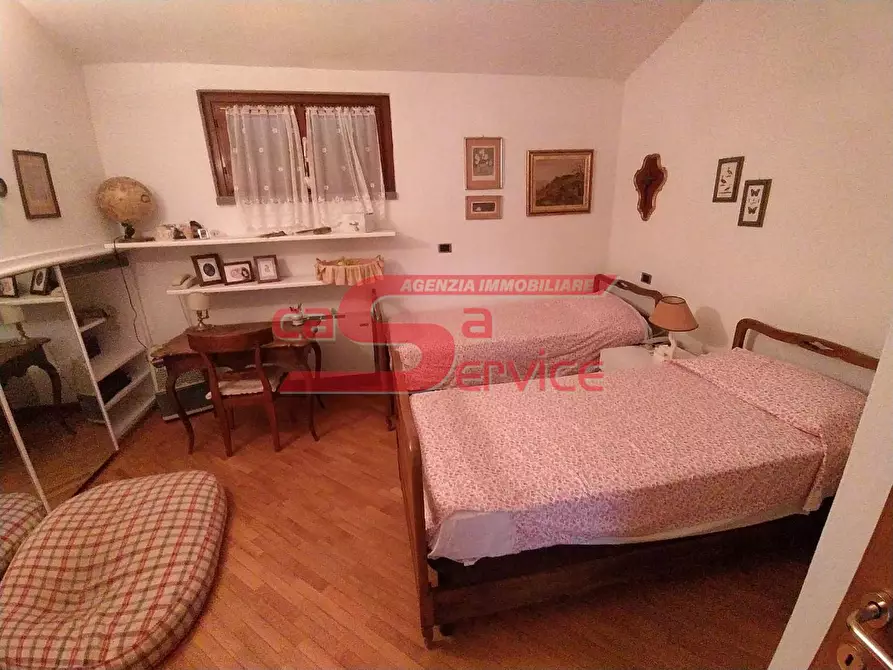 Immagine 25 di Casa bifamiliare in vendita  a Montecatini Terme