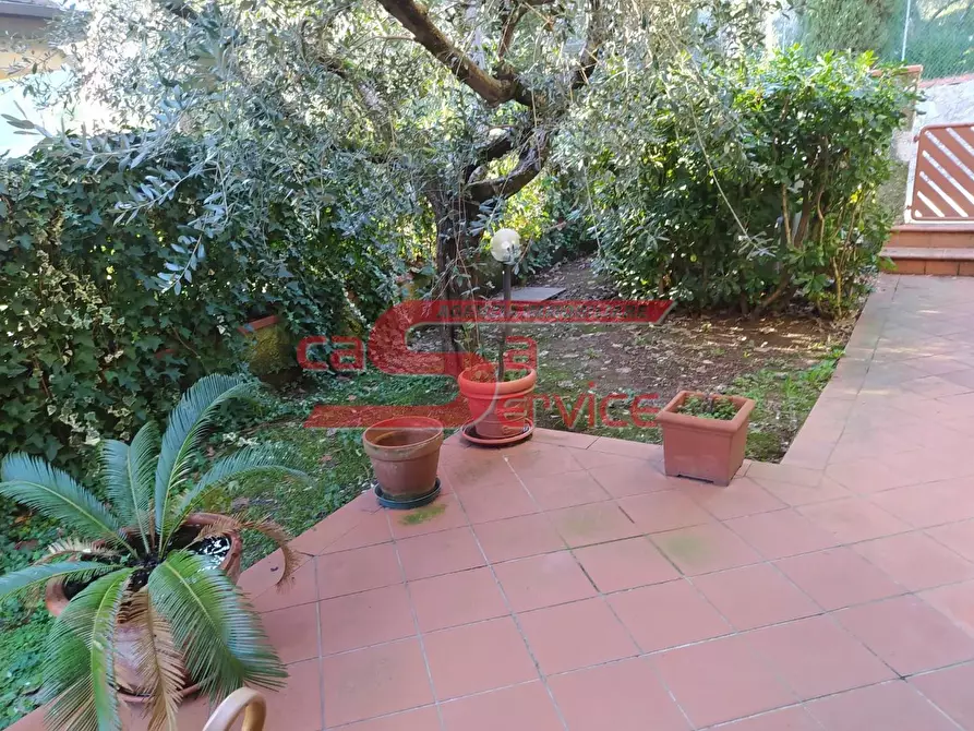 Immagine 3 di Casa bifamiliare in vendita  a Montecatini Terme