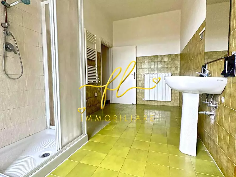 Immagine 8 di Appartamento in vendita  a Rosignano Marittimo