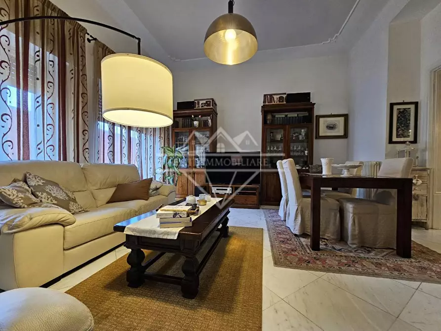 Immagine 14 di Appartamento in vendita  a Carrara