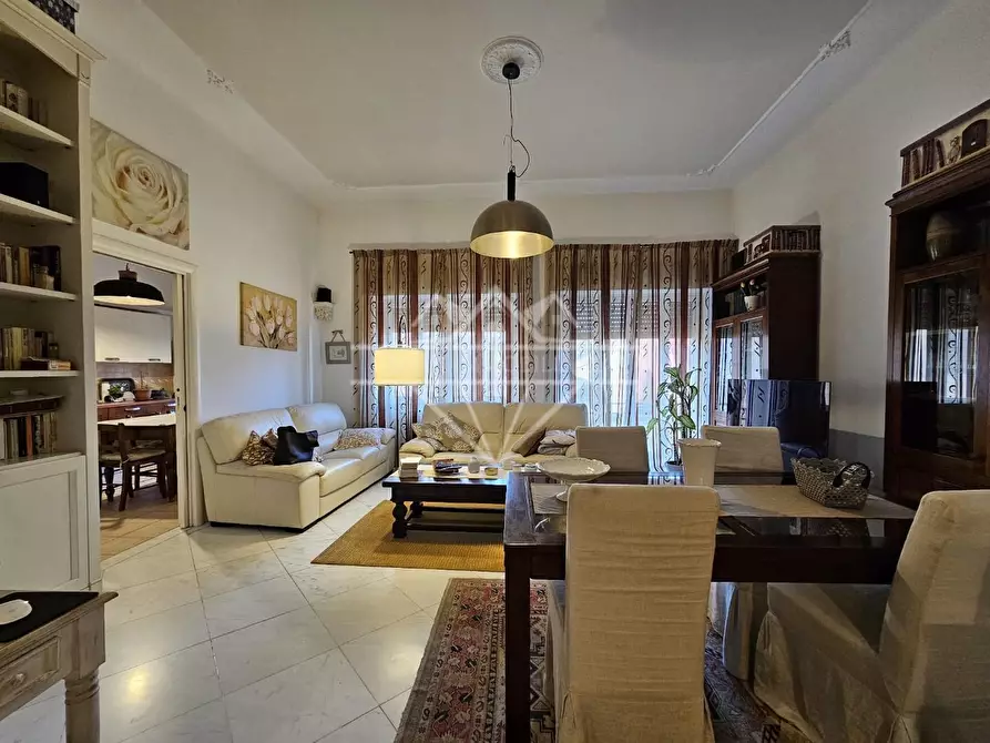 Immagine 12 di Appartamento in vendita  a Carrara