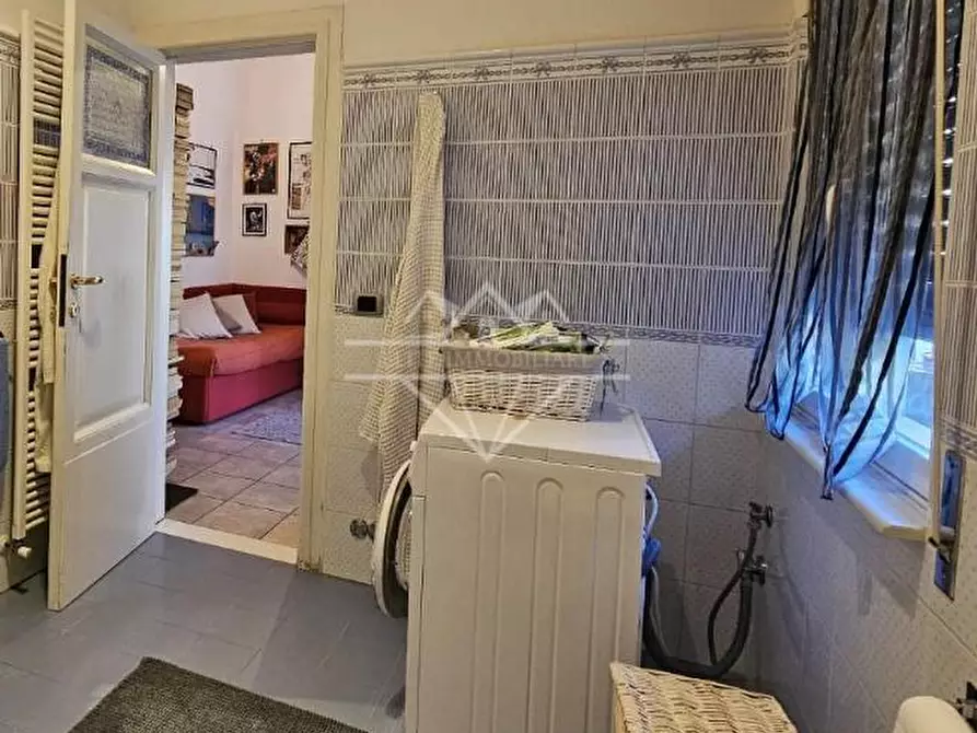 Immagine 22 di Appartamento in vendita  a Carrara