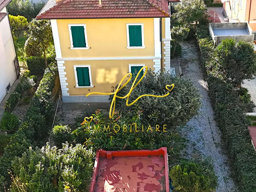 Immagine 2 di Villa in vendita  a San Vincenzo