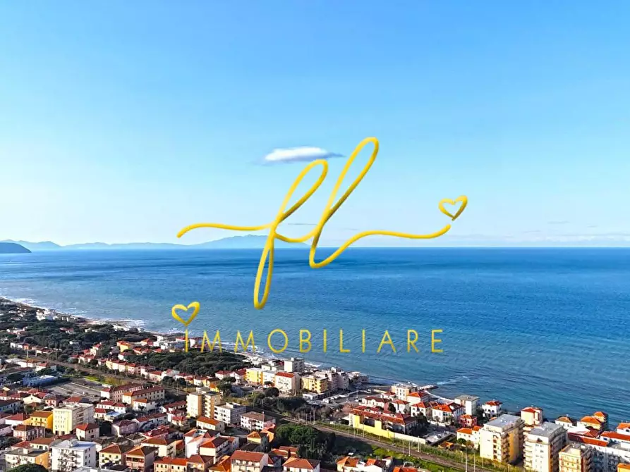 Immagine 10 di Villa in vendita  a San Vincenzo