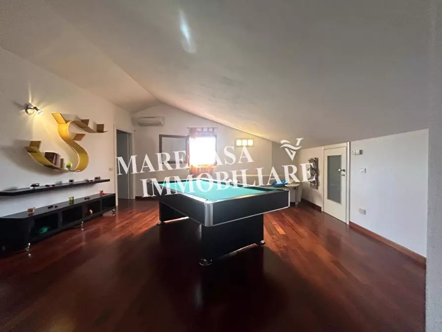 Immagine 38 di Villetta a schiera in vendita  a Castelnuovo Magra