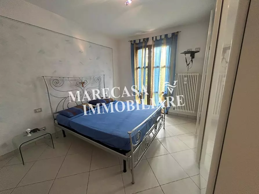 Immagine 45 di Villetta a schiera in vendita  a Castelnuovo Magra