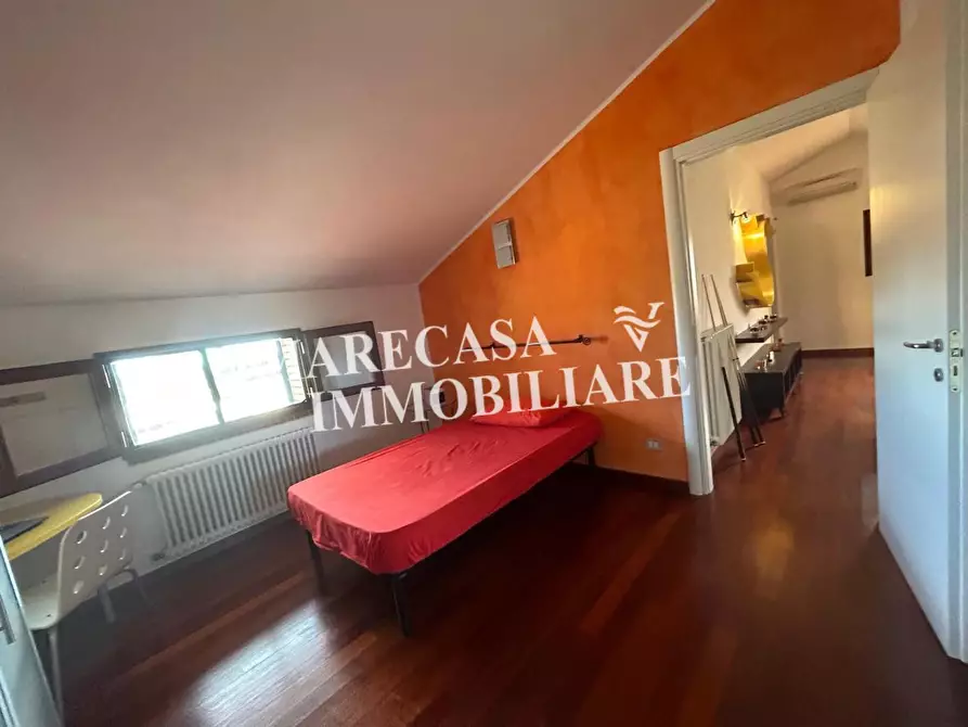 Immagine 35 di Villetta a schiera in vendita  a Castelnuovo Magra