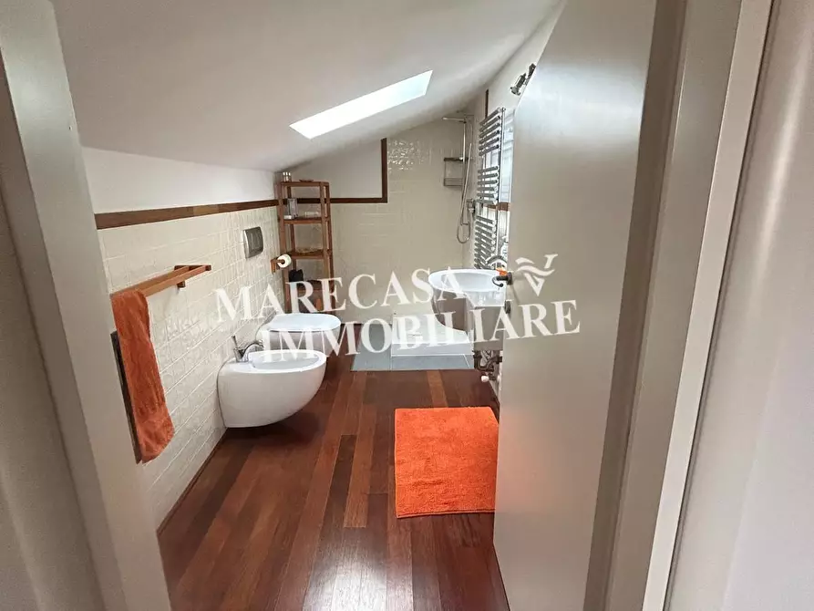 Immagine 32 di Villetta a schiera in vendita  a Castelnuovo Magra