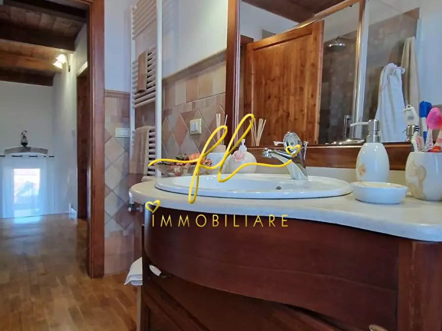 Immagine 37 di Terratetto in vendita  a Livorno