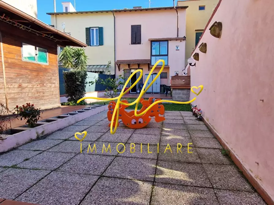 Immagine 40 di Terratetto in vendita  a Livorno