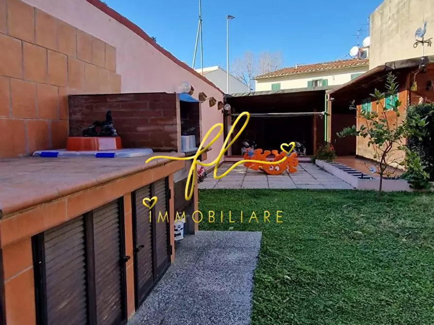 Immagine 43 di Terratetto in vendita  a Livorno