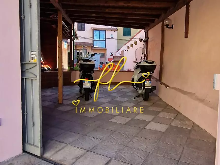 Immagine 29 di Terratetto in vendita  a Livorno