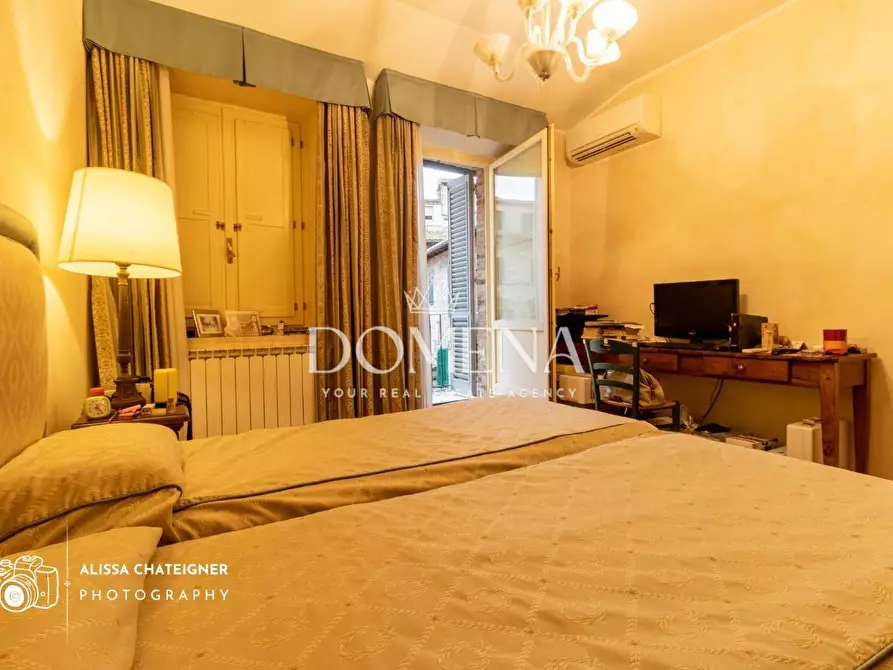 Immagine 28 di Mansarda in vendita  a Siena