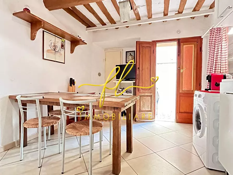 Immagine 1 di Appartamento in vendita  a Rio Nell'elba