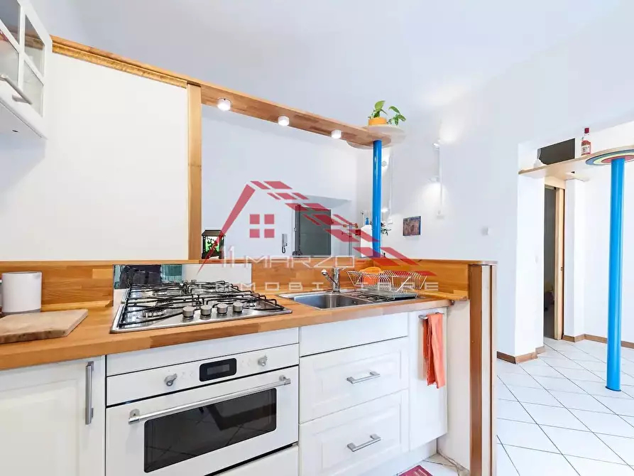 Immagine 2 di Appartamento in vendita  a Pisa