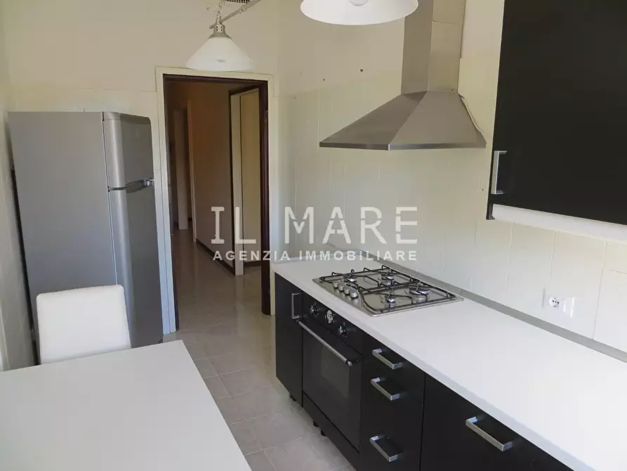 Immagine 6 di Appartamento in vendita  a Massa