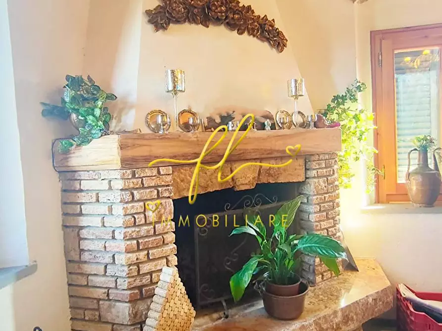 Immagine 10 di Casa colonica in vendita  a Rosignano Marittimo