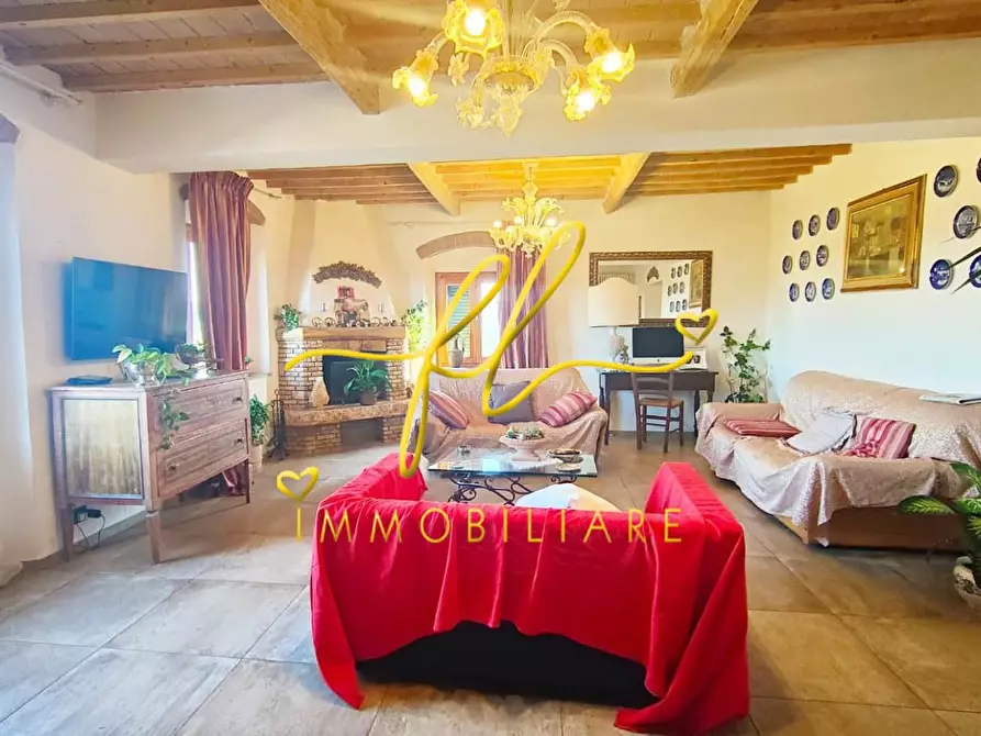 Immagine 5 di Casa colonica in vendita  a Rosignano Marittimo