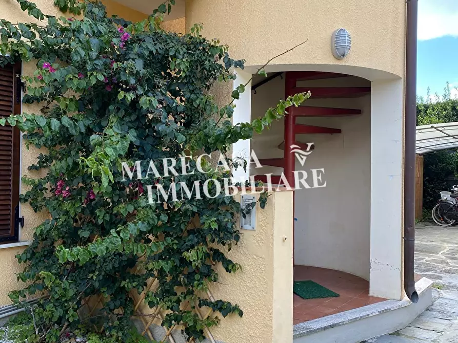 Immagine 29 di Appartamento in vendita  a Forte Dei Marmi