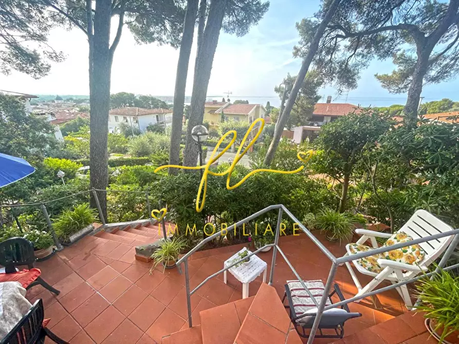 Immagine 16 di Appartamento in vendita  a Rosignano Marittimo