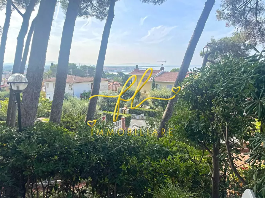 Immagine 17 di Appartamento in vendita  a Rosignano Marittimo