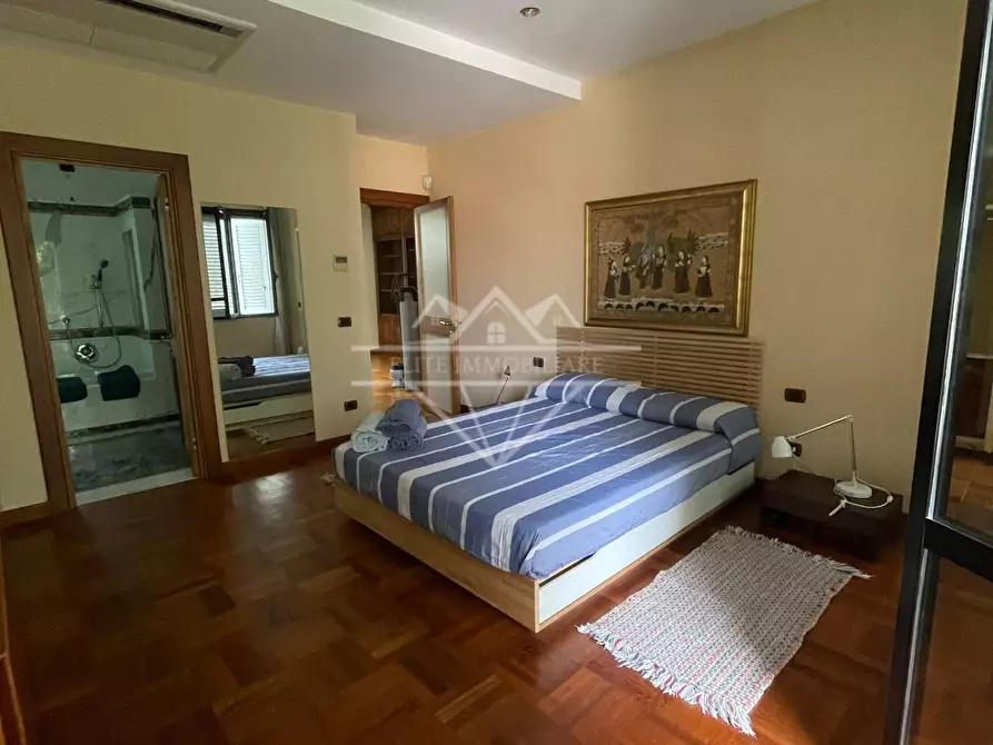 Immagine 15 di Casa bifamiliare in affitto  a Carrara