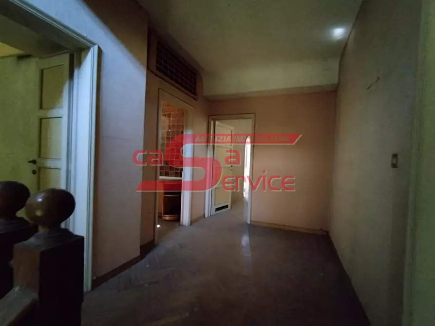 Immagine 7 di Villa in vendita  a Montecatini Terme