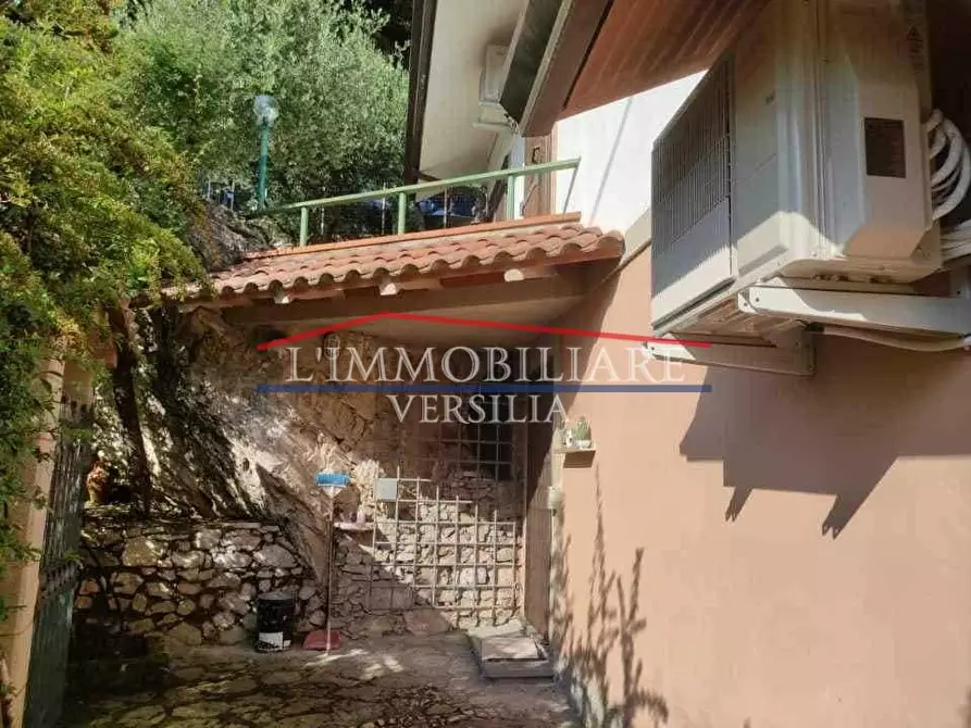 Immagine 18 di Casa indipendente in vendita  a Massa