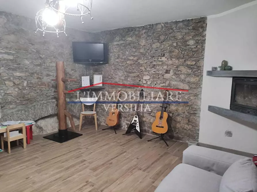 Immagine 5 di Casa indipendente in vendita  a Massa