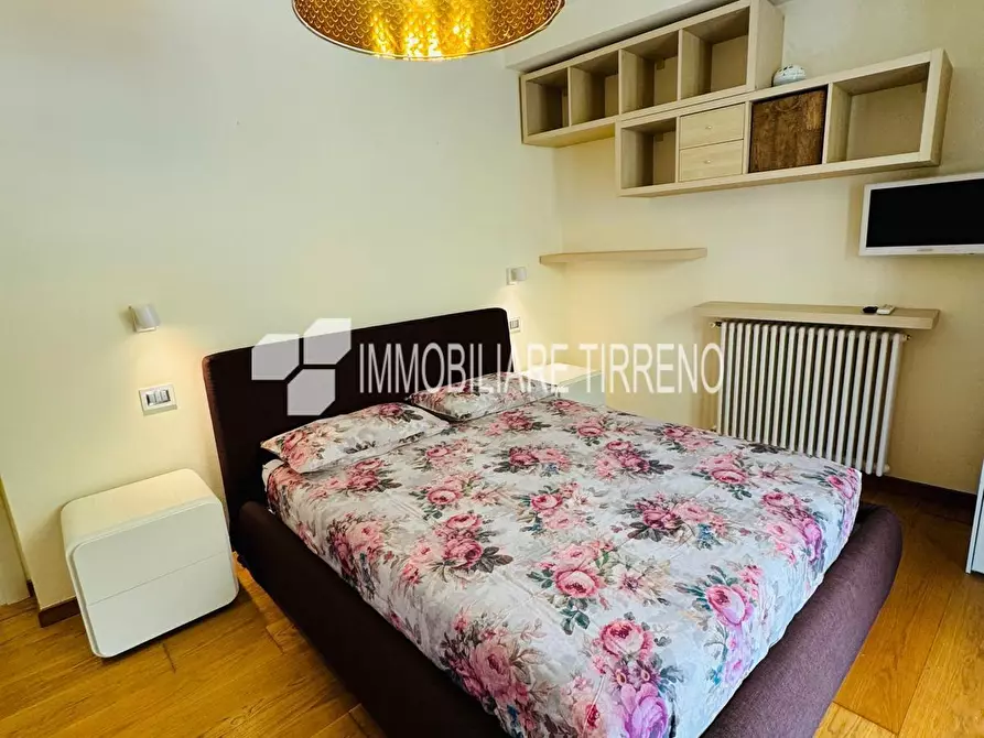 Immagine 20 di Appartamento in vendita  a Massa