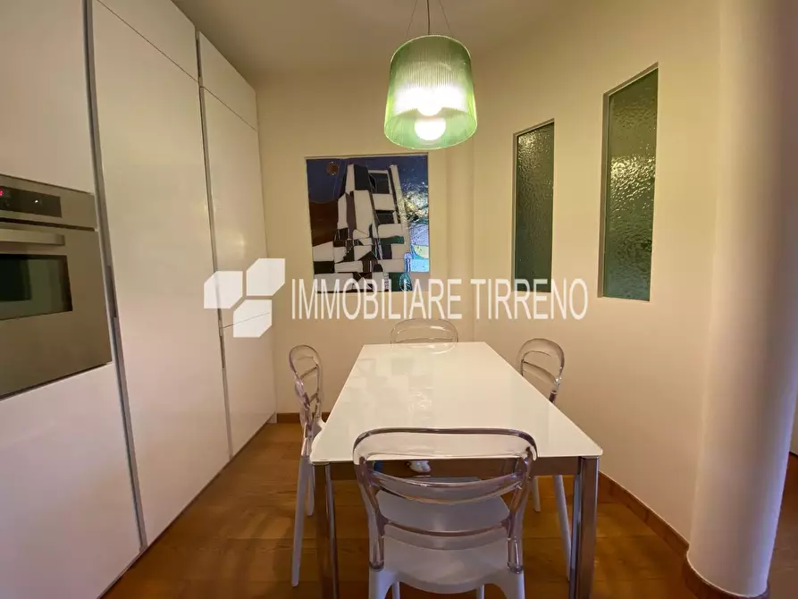 Immagine 6 di Appartamento in vendita  a Massa