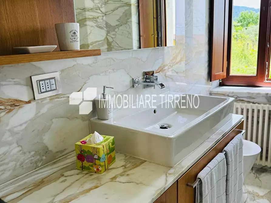 Immagine 26 di Appartamento in vendita  a Massa