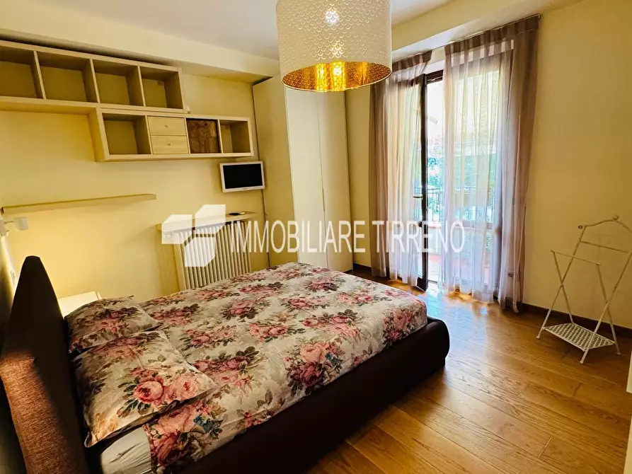 Immagine 21 di Appartamento in vendita  a Massa