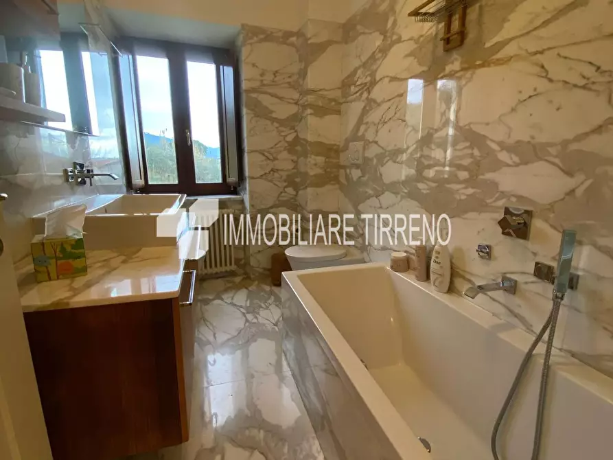 Immagine 24 di Appartamento in vendita  a Massa