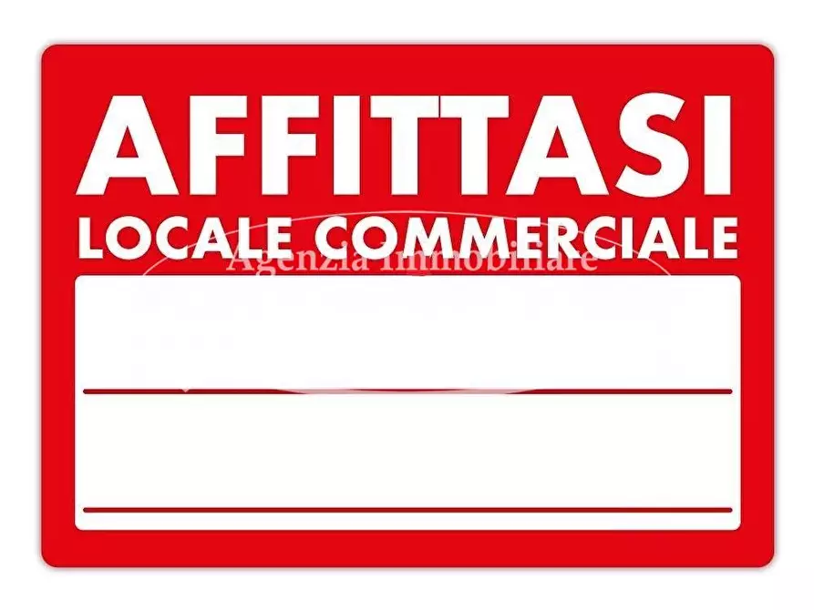Immagine 1 di Locale commerciale in affitto  a Santa Maria A Monte
