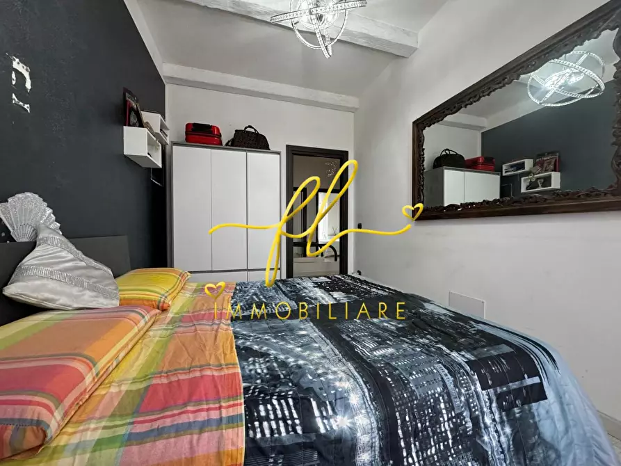 Immagine 22 di Villa in vendita  a Livorno