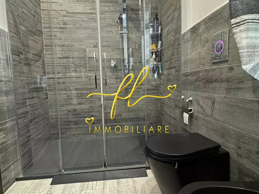 Immagine 36 di Villa in vendita  a Livorno