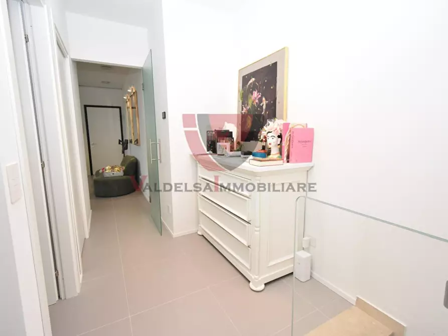 Immagine 16 di Appartamento in vendita  a Colle Di Val D'elsa