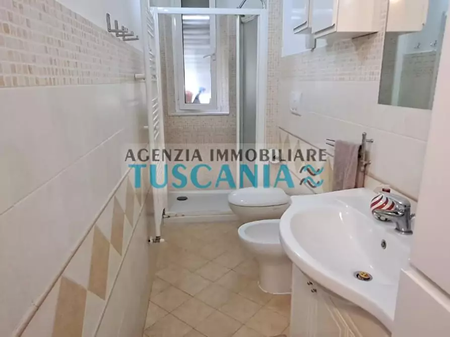 Immagine 9 di Appartamento in vendita  a Cecina