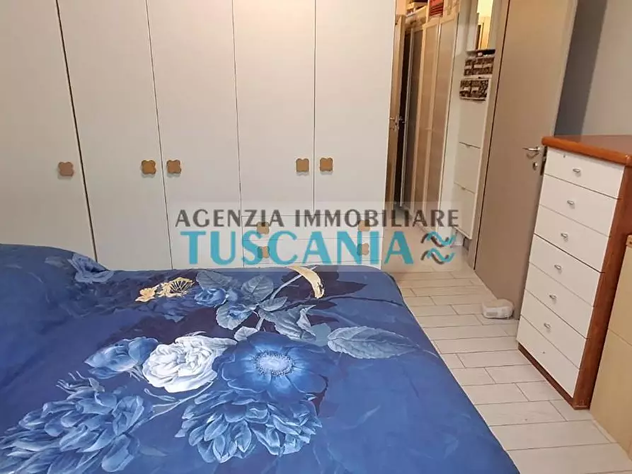 Immagine 10 di Appartamento in vendita  a Cecina