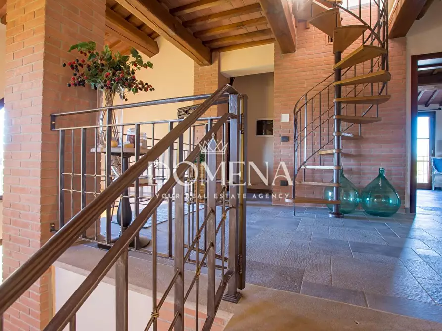 Immagine 8 di Villa in vendita  a Peccioli