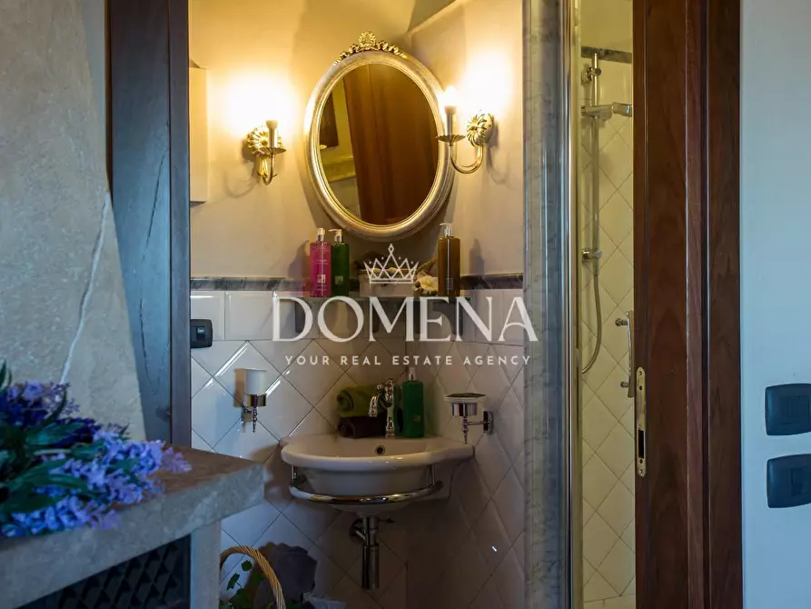 Immagine 17 di Villa in vendita  a Peccioli