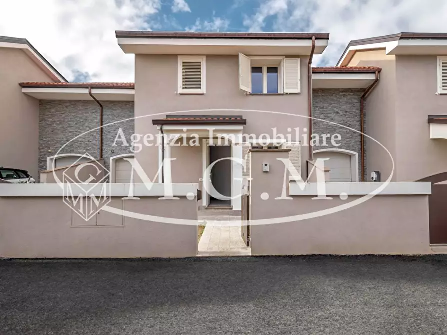 Immagine 1 di Villetta a schiera in vendita  a Fucecchio